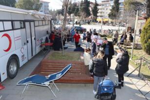 Kula halkından kan bağışına yoğun ilgi