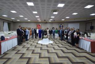 Vali Karadeniz Onuruna Veda Yemeği Verildi