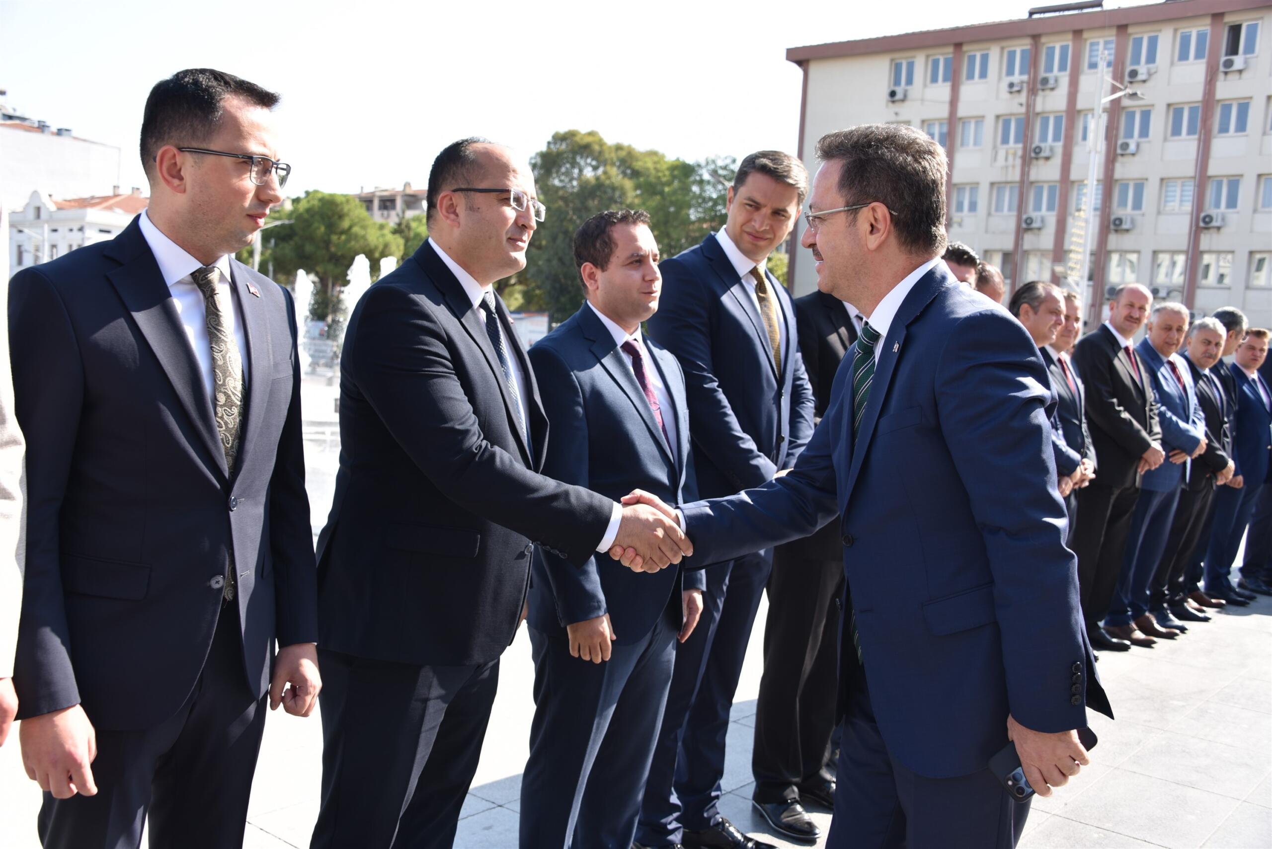 Vali Ünlü, Mülki İdare Amirleri ve Kurum Müdürleri İle Bir Araya Geldi