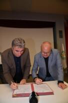 Kula’ya Büyükşehir’den kilit parke desteği