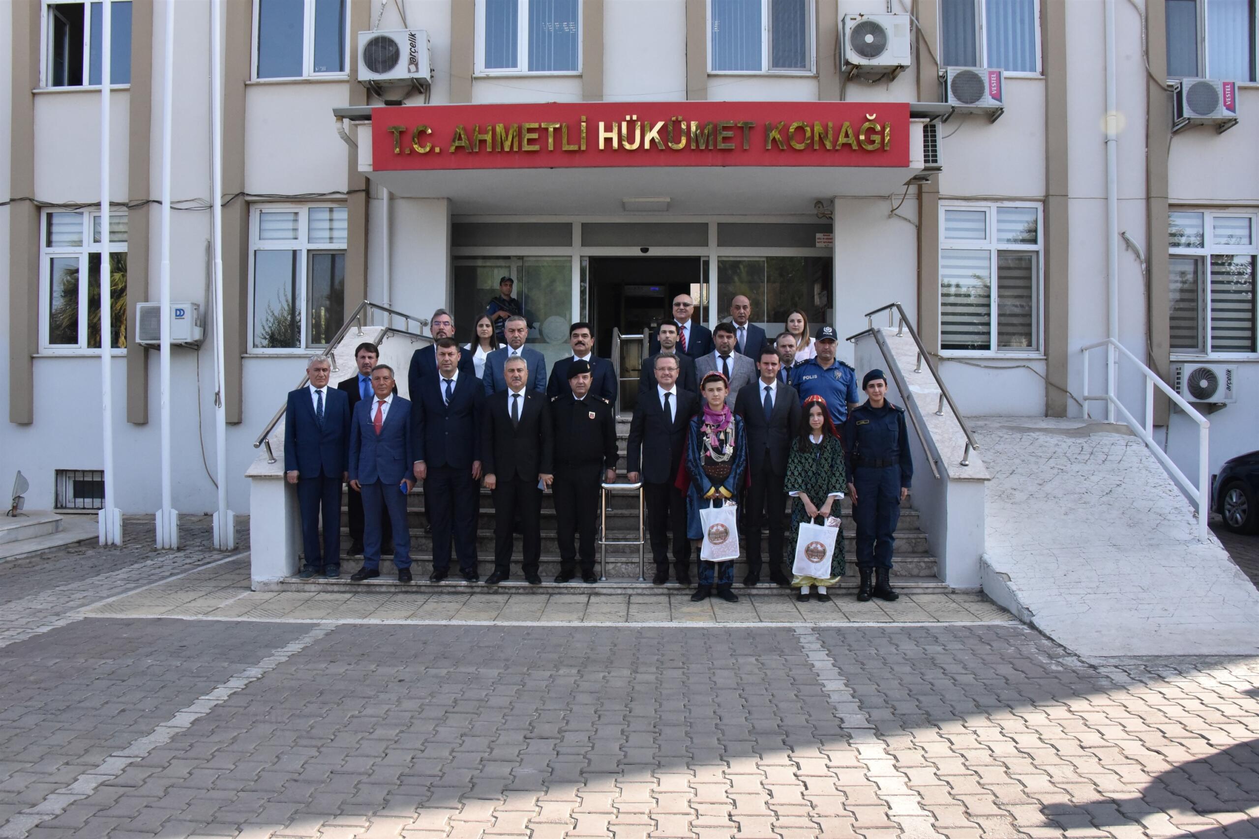 Vali Ünlü’den Ahmetli İlçesine Ziyaret