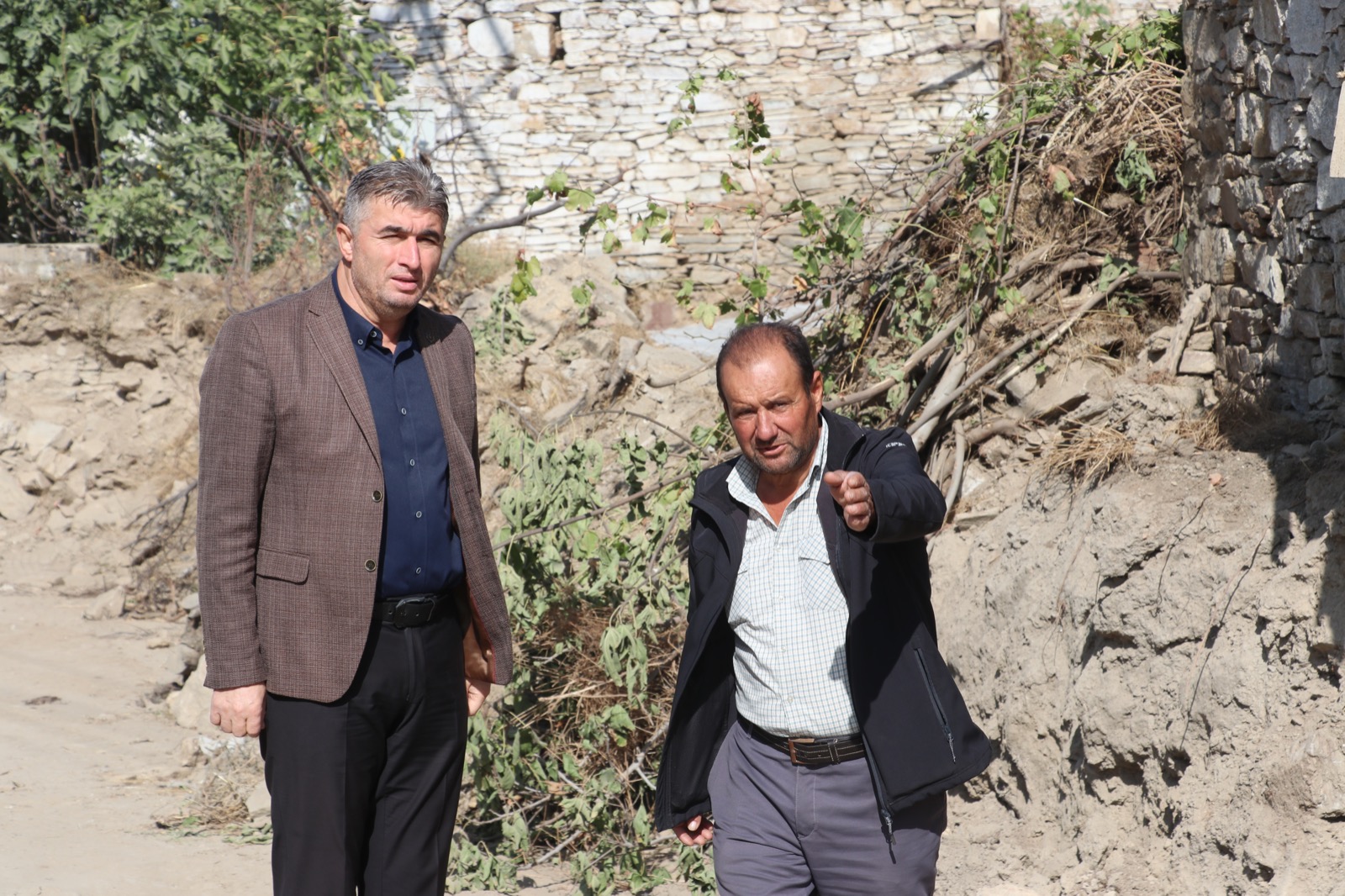 Kenger’e 10 Bin 500 Metrekare Kilit Parke Taş Döşeniyor