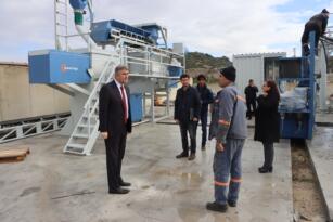 ” LAF DEĞİL, HİZMET ÜRETİYORUZ”