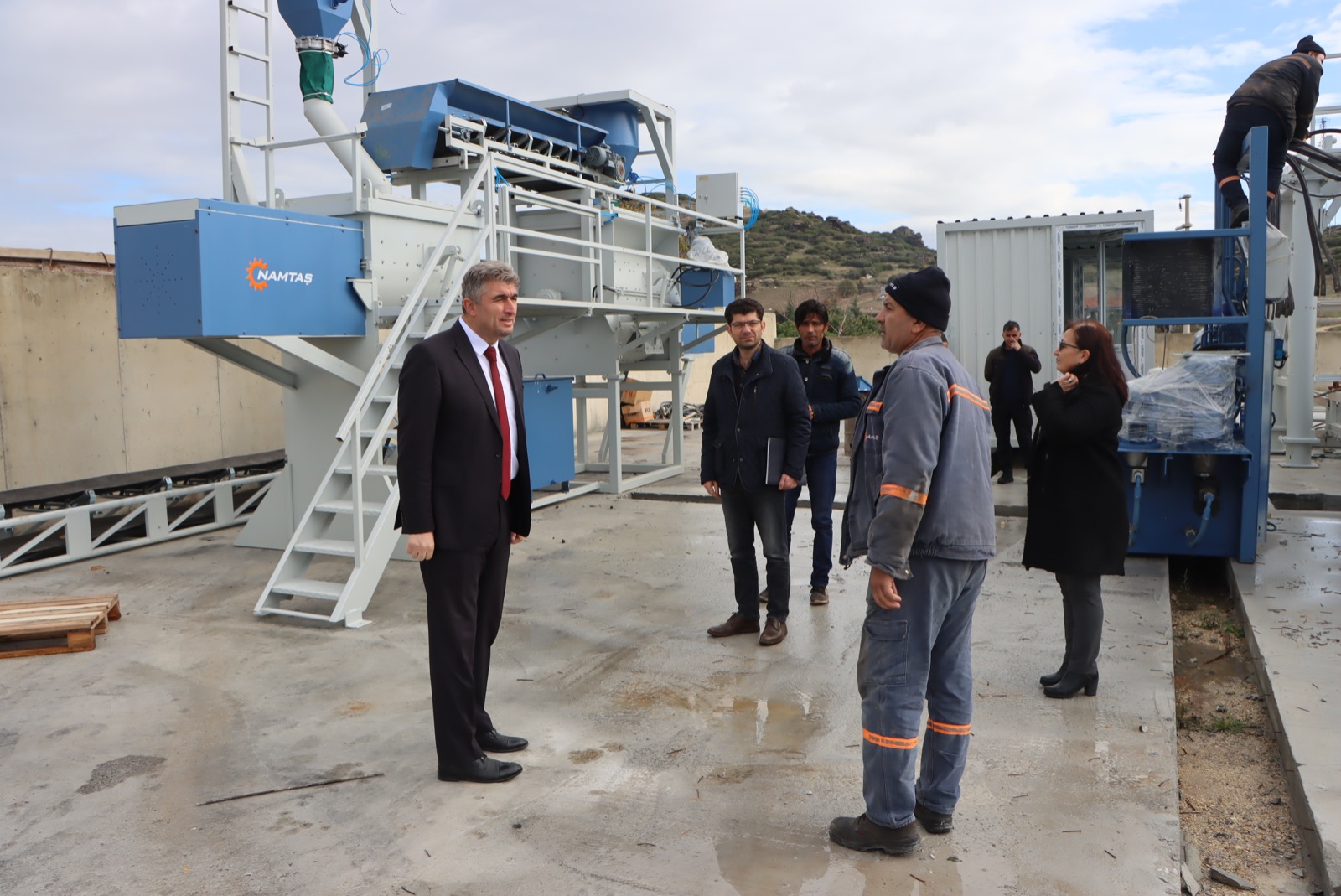 ” LAF DEĞİL, HİZMET ÜRETİYORUZ”