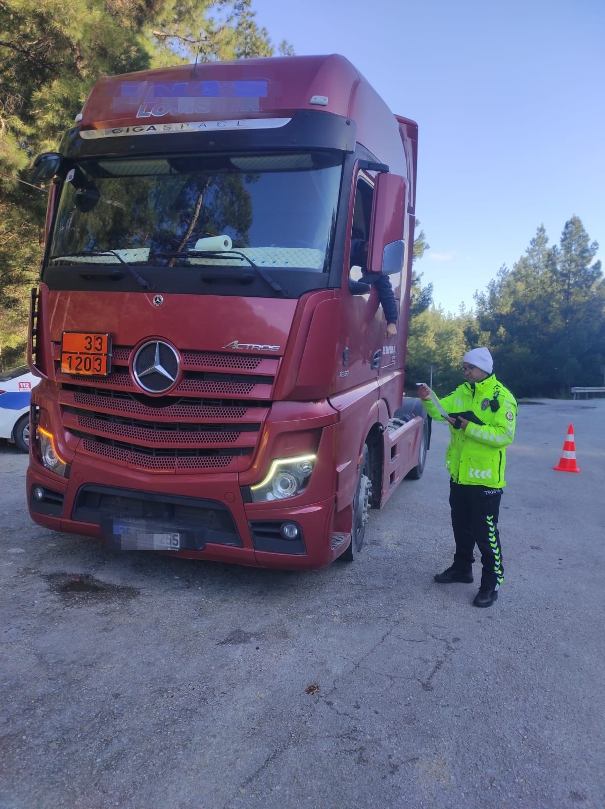 Yük Taşıyan Araçlara 13.984 ₺ idari para cezası Kesildi