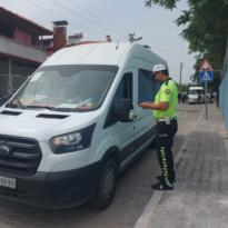 Okul Önünde Servis Araçları Denetlendi