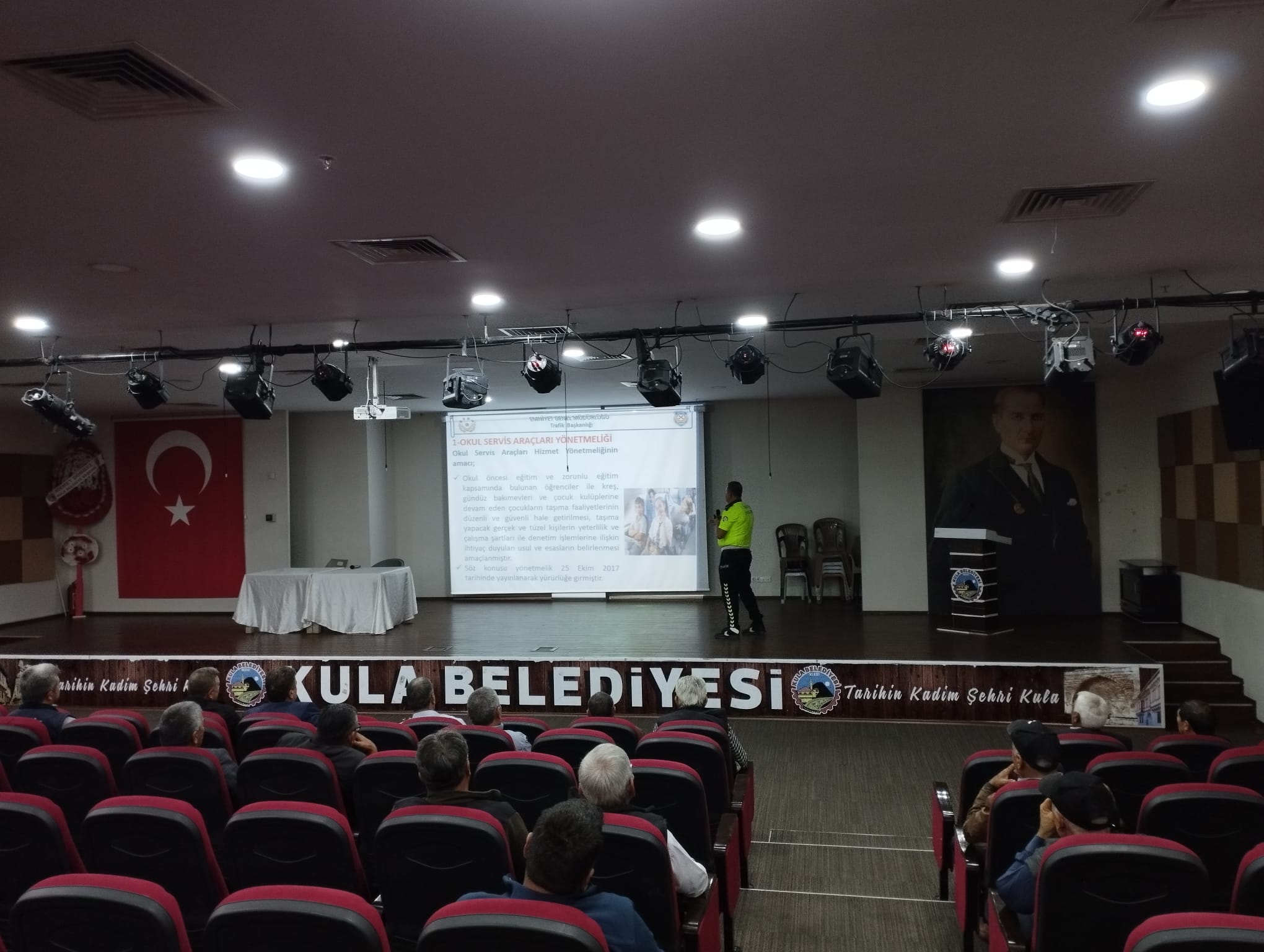 KULA’DA OKUL SERVİS ŞOFÖRLERİNE BİLGİLENDİRME