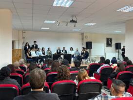 Üniversiteli Öğrencilere Oryantasyon Toplantısı Düzenlendi