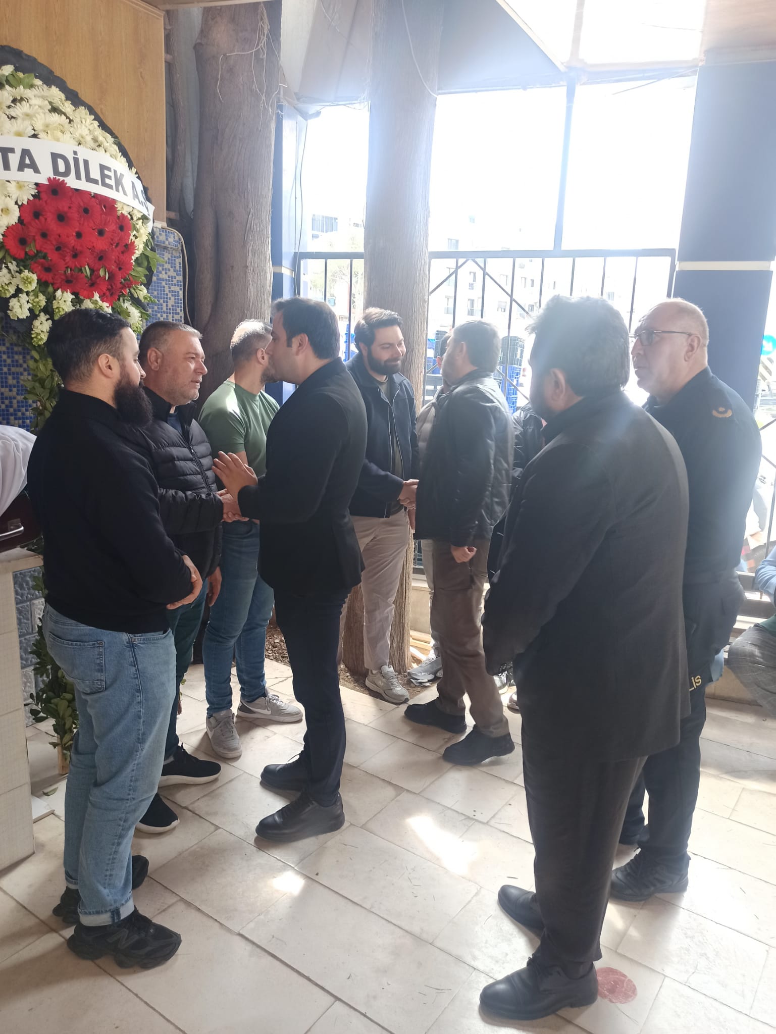 MERVE ÇAYİÇİ DUALARLA SON YOLCULUĞUNA UĞURLANDI