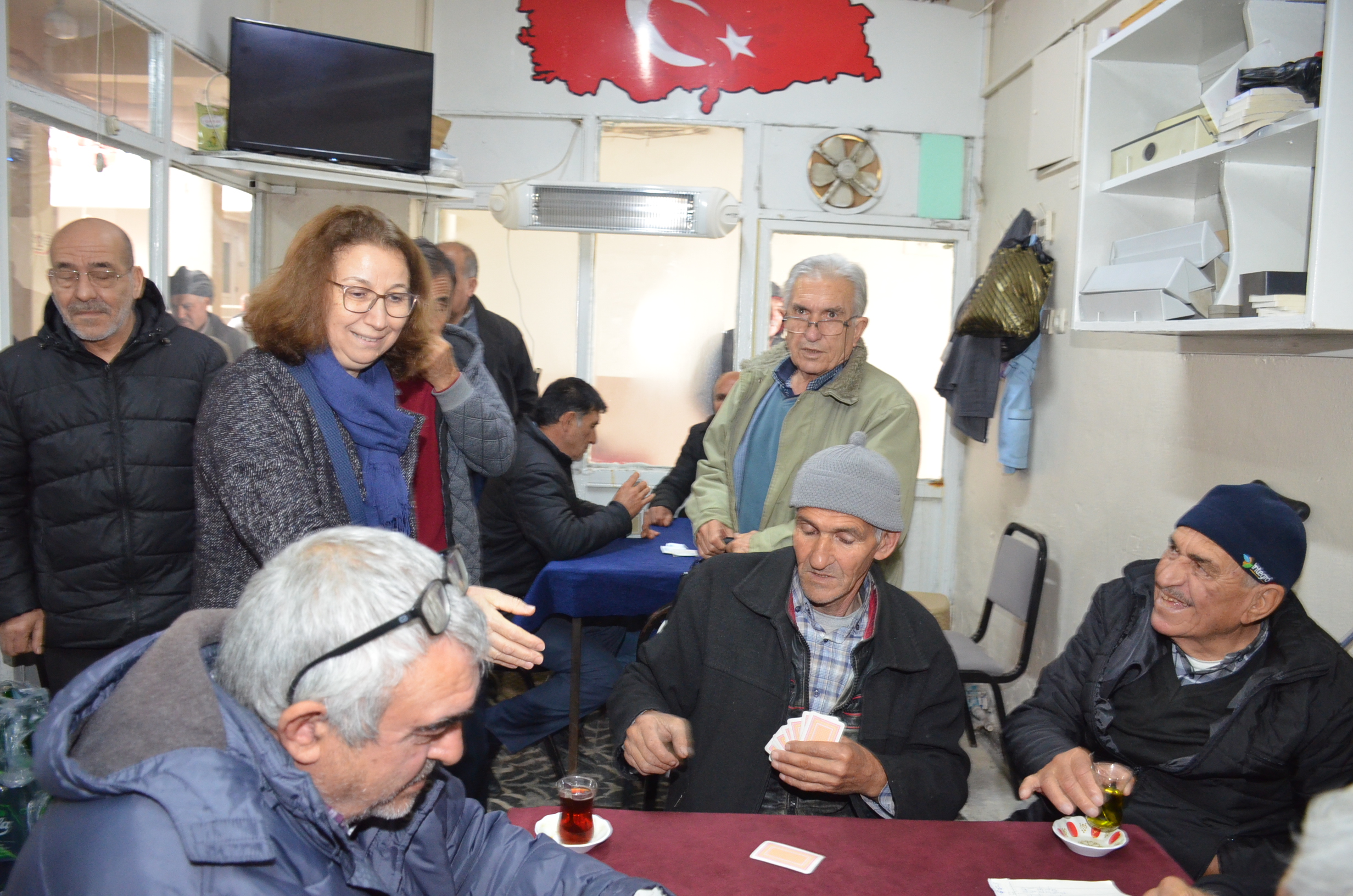 CHP KULA’DA SAHAYA İNDİ